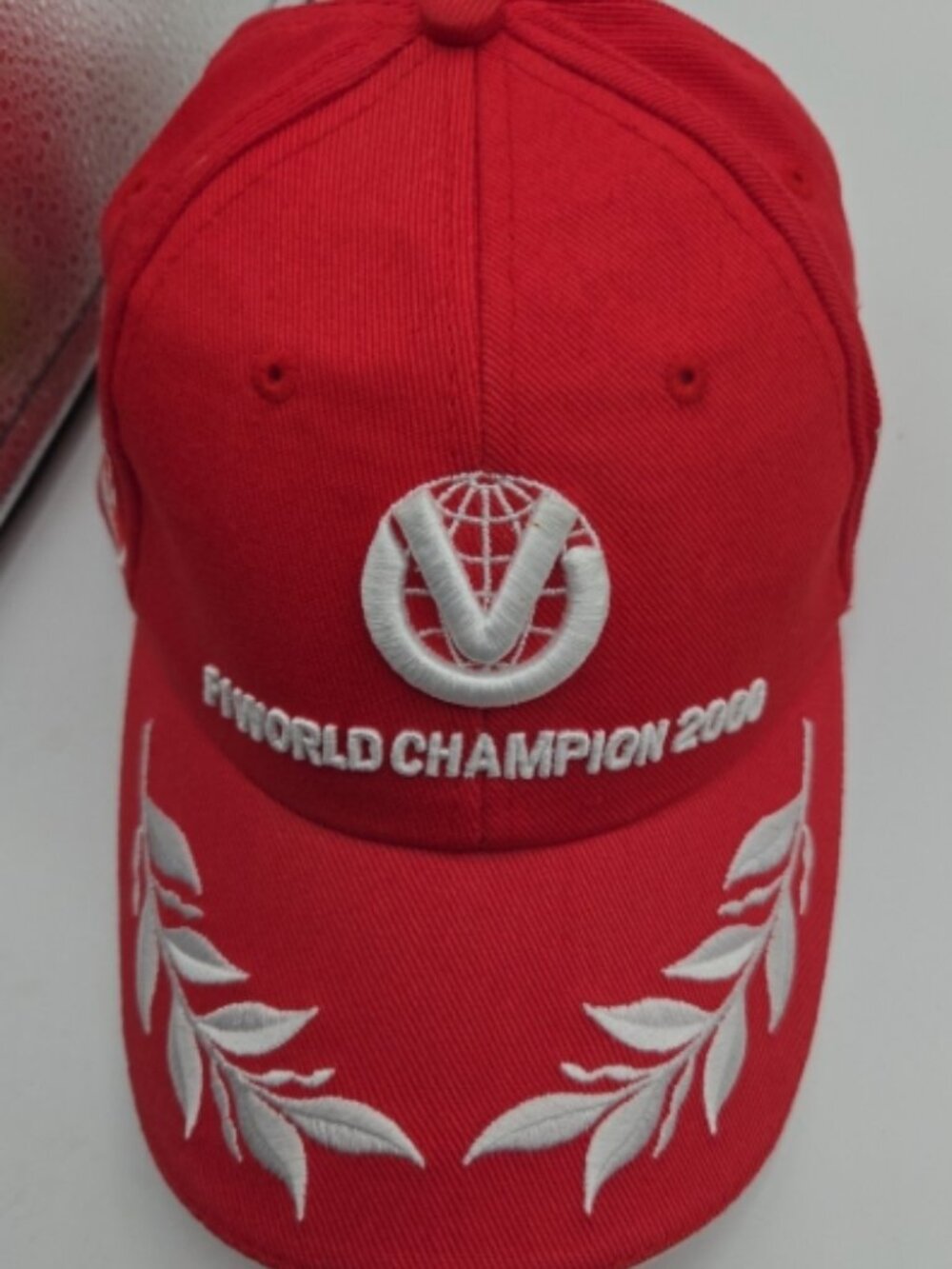 Michael Schumacher F1 World Champion 2000 Cap NWT Red Laurel OS Hat - Picture 7 of 7